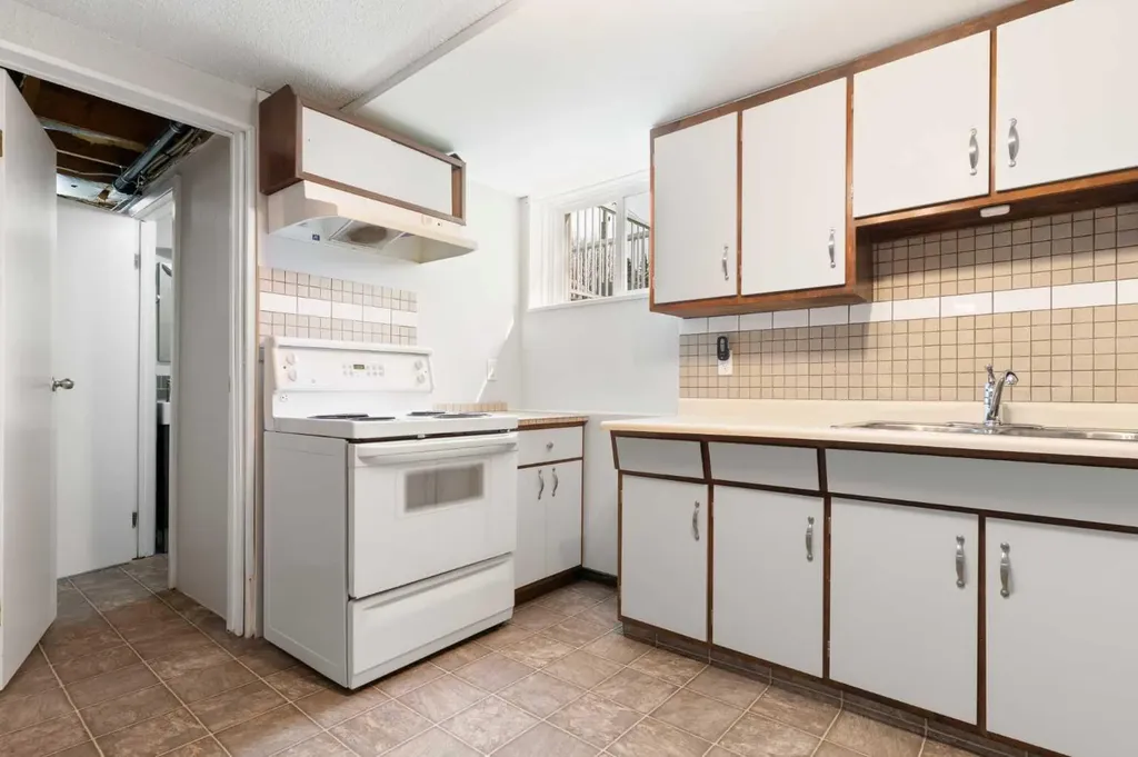 121 Mountain Street Cochrane AB T4C 1Z5