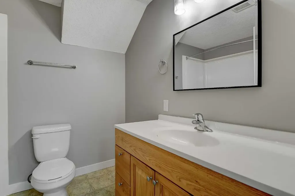 11261 75a Avenue Grande Prairie AB T8W 0C3