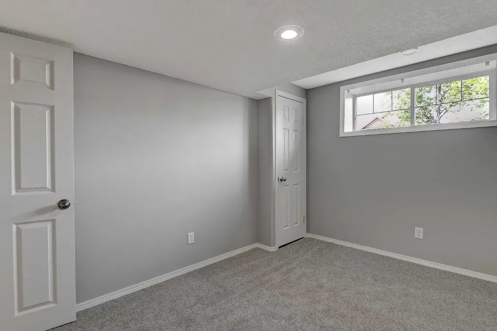11261 75a Avenue Grande Prairie AB T8W 0C3