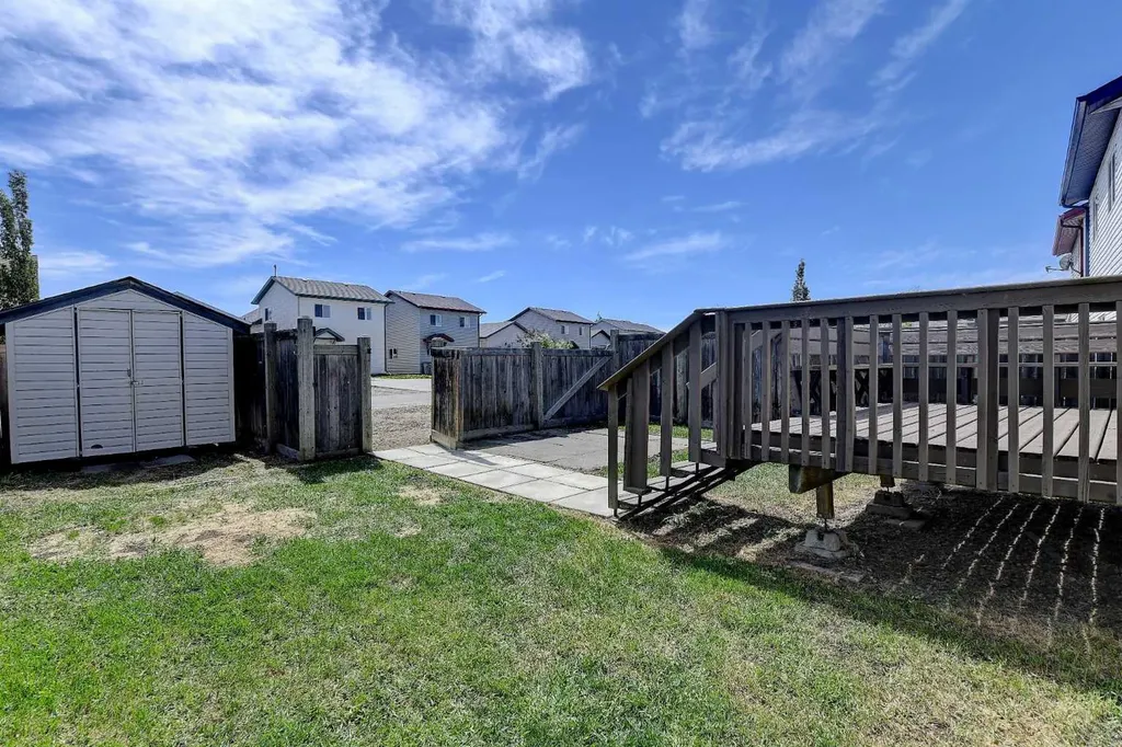 11261 75a Avenue Grande Prairie AB T8W 0C3