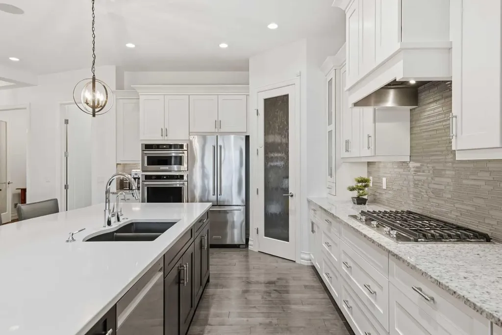 117 Spring Water Close Heritage Pointe AB T1S 4K5