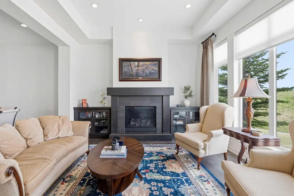 117 Spring Water Close Heritage Pointe AB T1S 4K5