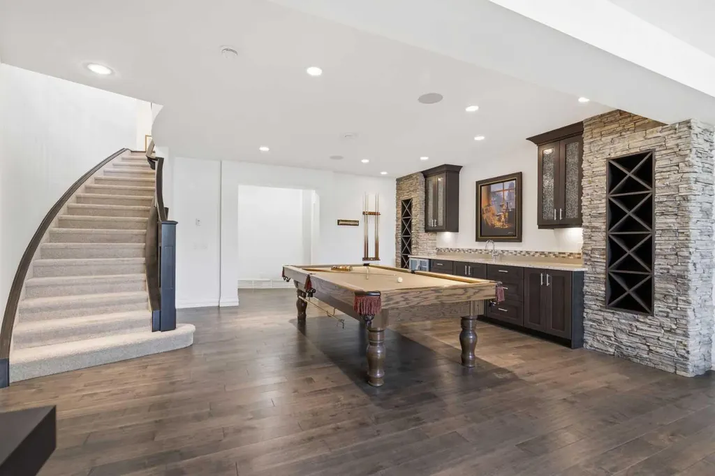 117 Spring Water Close Heritage Pointe AB T1S 4K5