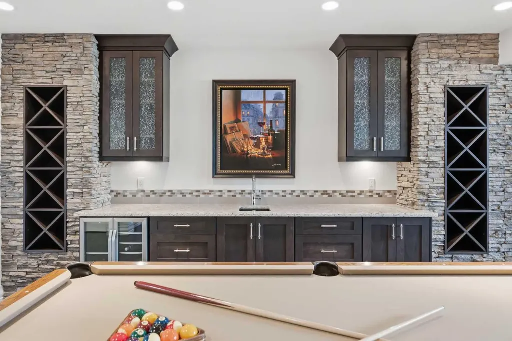 117 Spring Water Close Heritage Pointe AB T1S 4K5