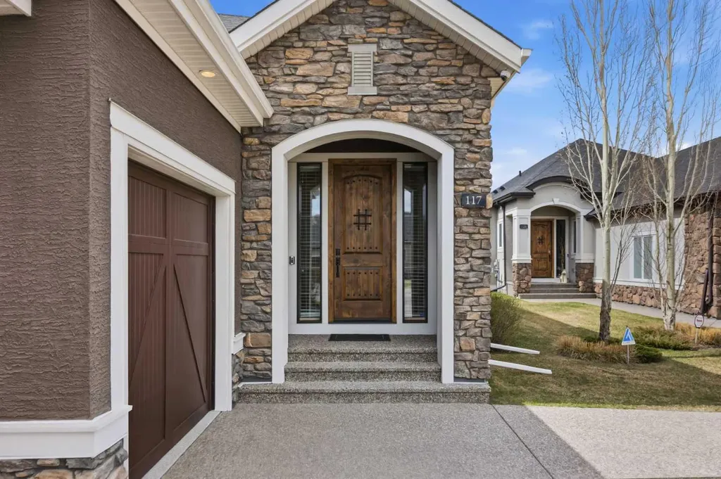 117 Spring Water Close Heritage Pointe AB T1S 4K5