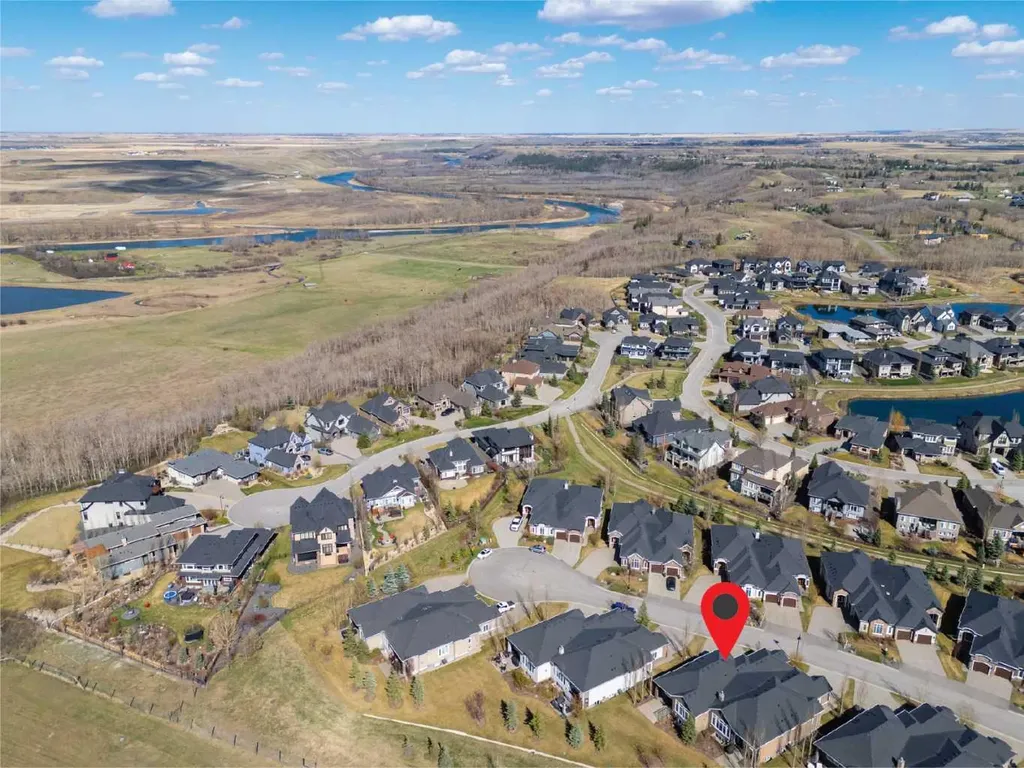 117 Spring Water Close Heritage Pointe AB T1S 4K5