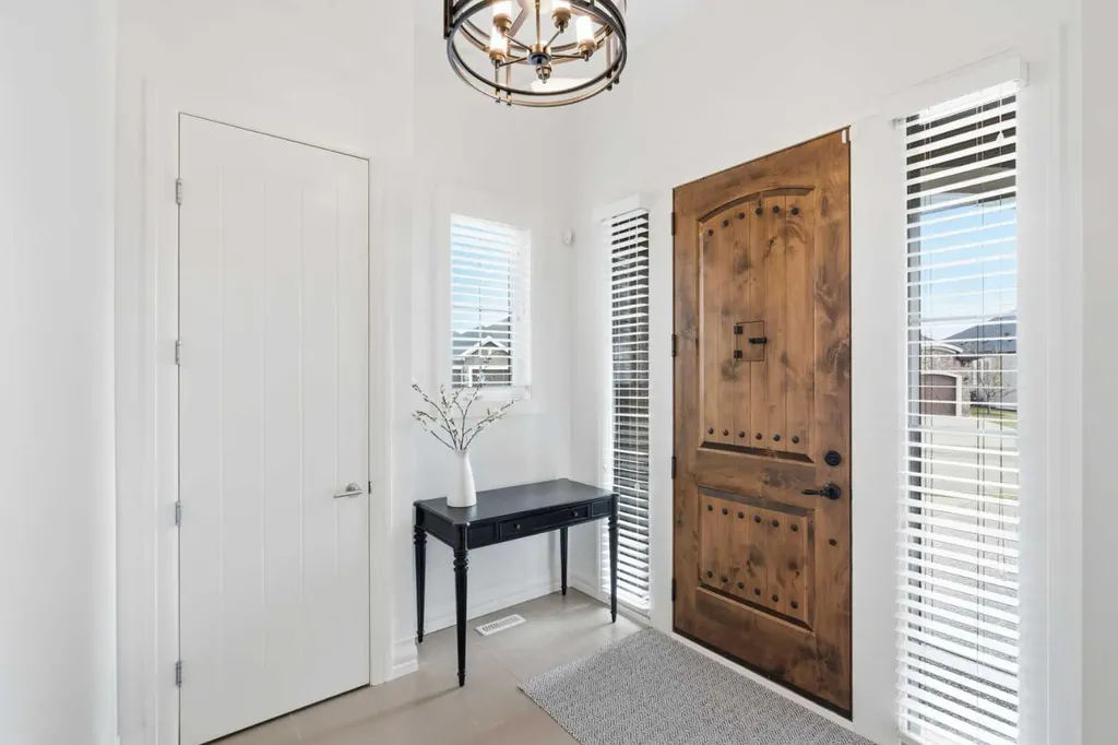 117 Spring Water Close Heritage Pointe AB T1S 4K5