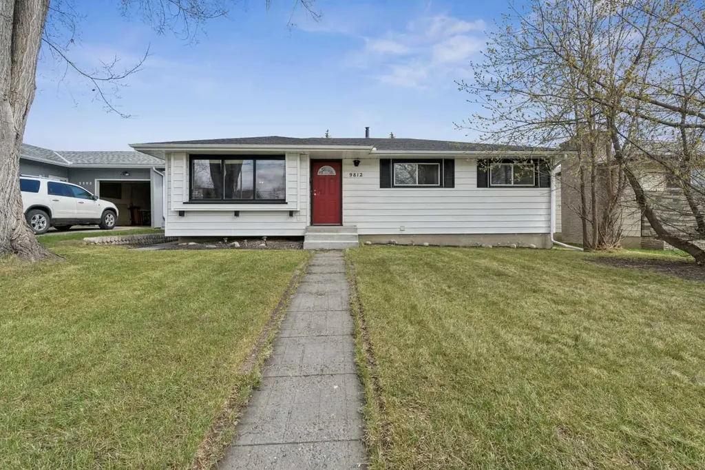 9812 2 Street SE Calgary AB T2J 0W2