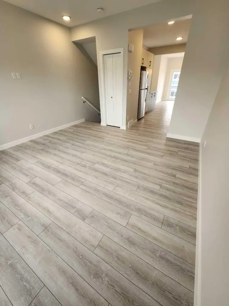 96 Tuscany Summit Square NW Calgary AB T3M 0G1