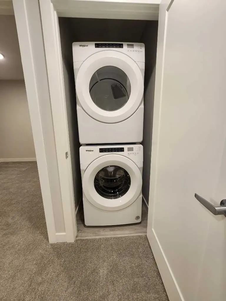 96 Tuscany Summit Square NW Calgary AB T3M 0G1
