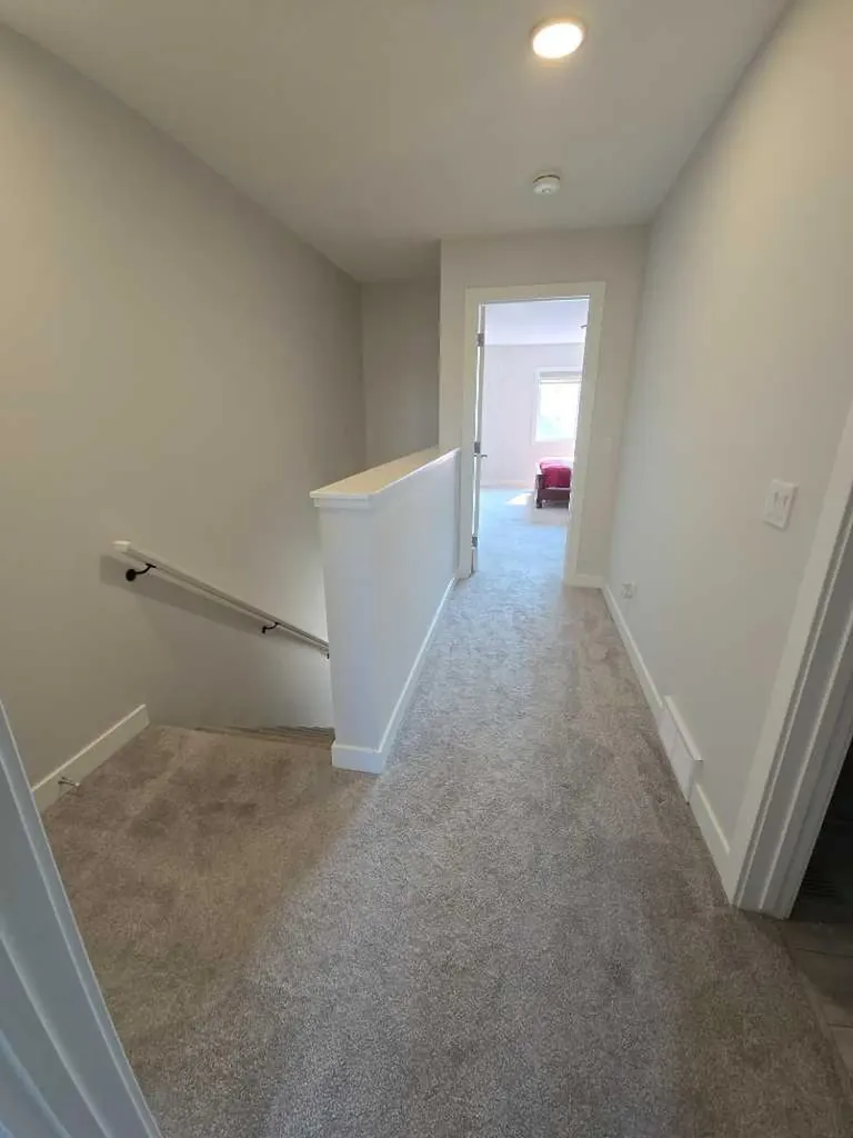 96 Tuscany Summit Square NW Calgary AB T3M 0G1