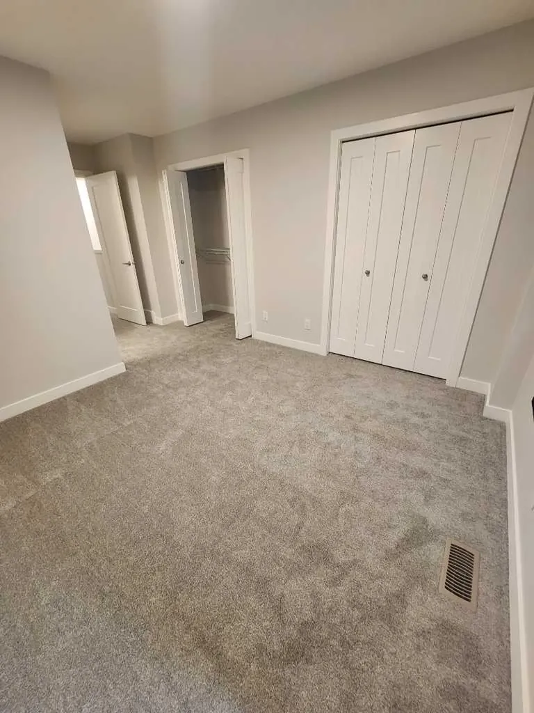 96 Tuscany Summit Square NW Calgary AB T3M 0G1