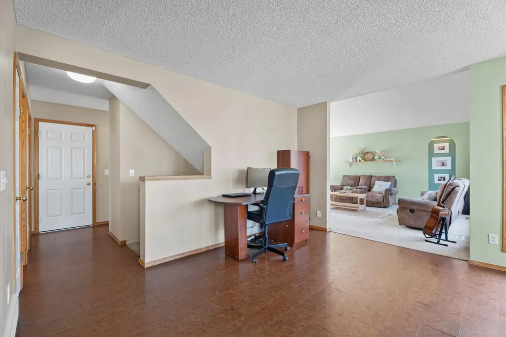 133 Carr Crescent Okotoks AB T1S 1E5