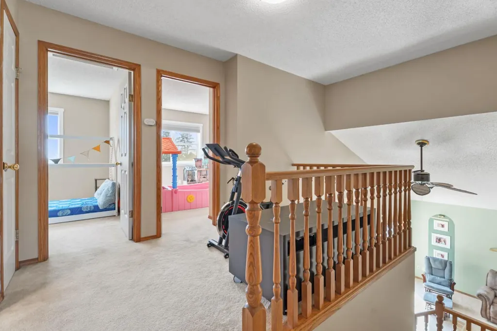 133 Carr Crescent Okotoks AB T1S 1E5