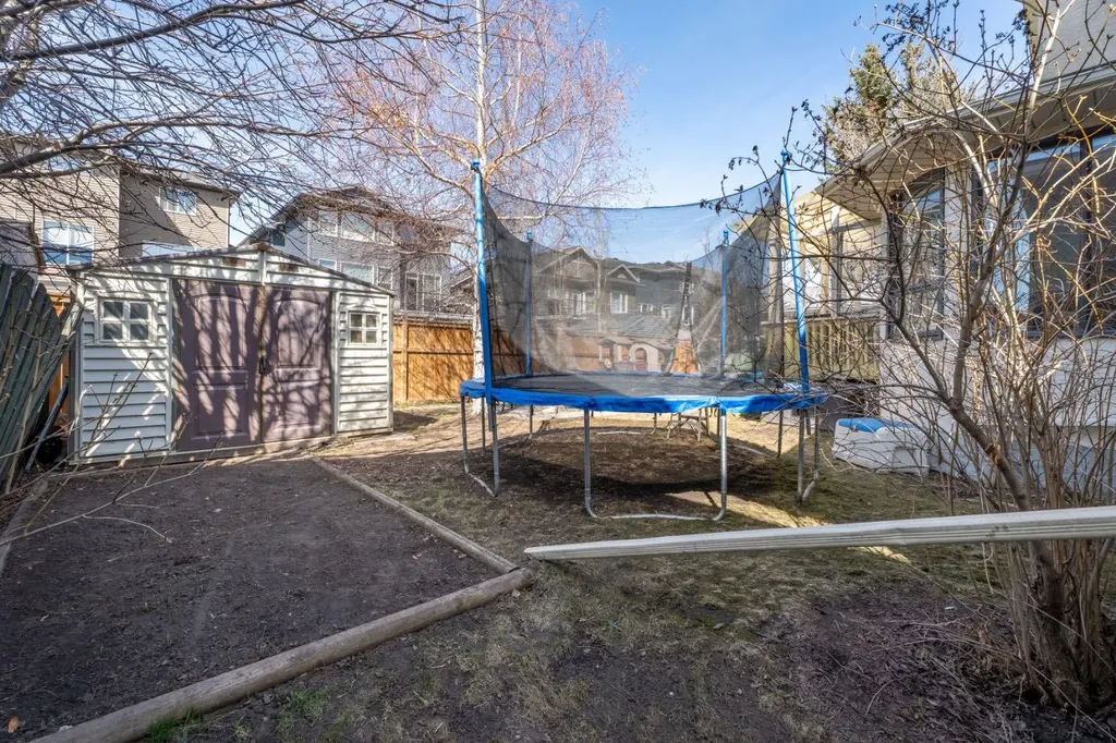 133 Carr Crescent Okotoks AB T1S 1E5