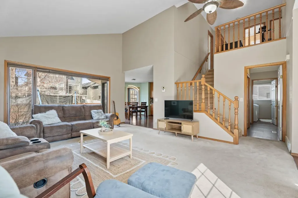 133 Carr Crescent Okotoks AB T1S 1E5