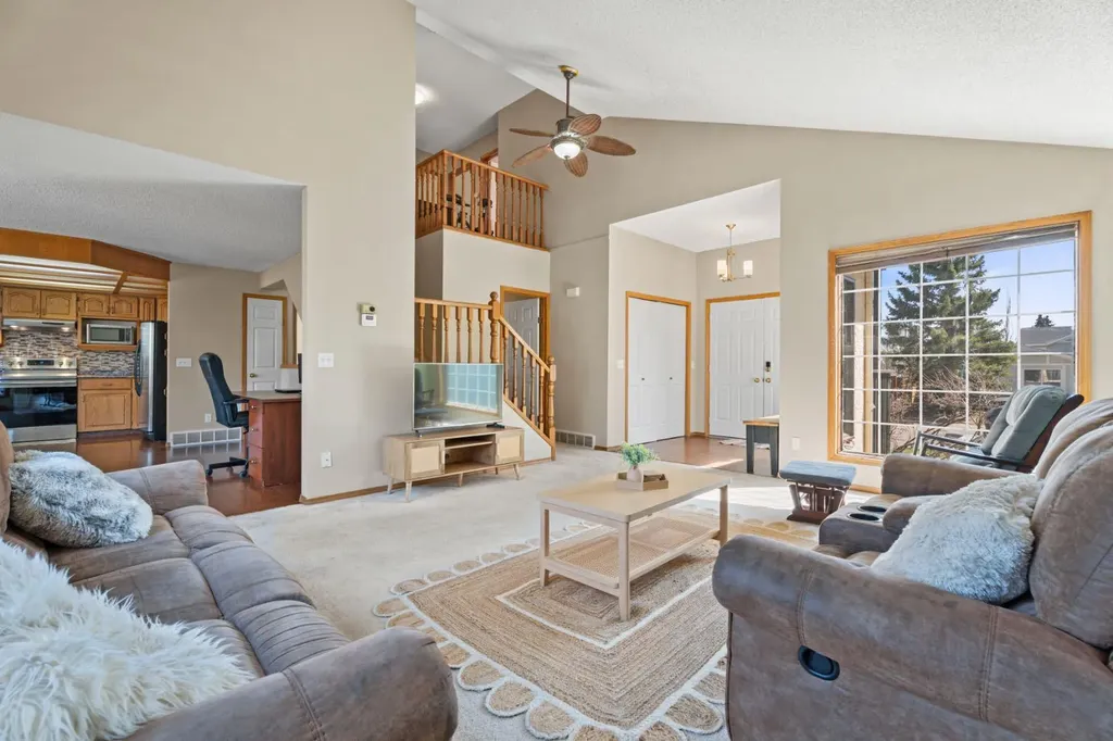 133 Carr Crescent Okotoks AB T1S 1E5
