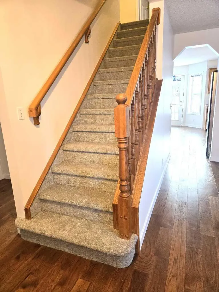 182 Coventry Close NE Calgary AB T3K 4A6