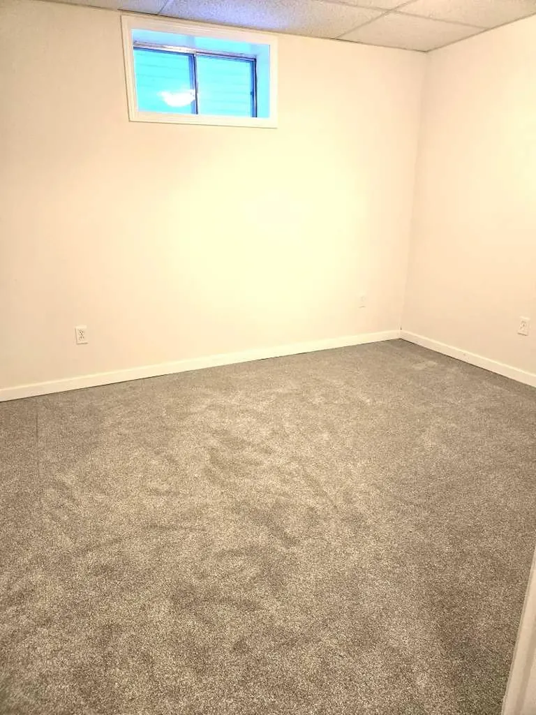 182 Coventry Close NE Calgary AB T3K 4A6