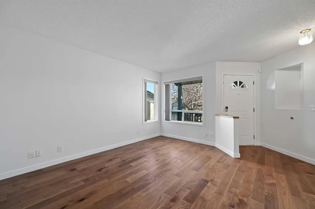 182 Coventry Close NE Calgary AB T3K 4A6