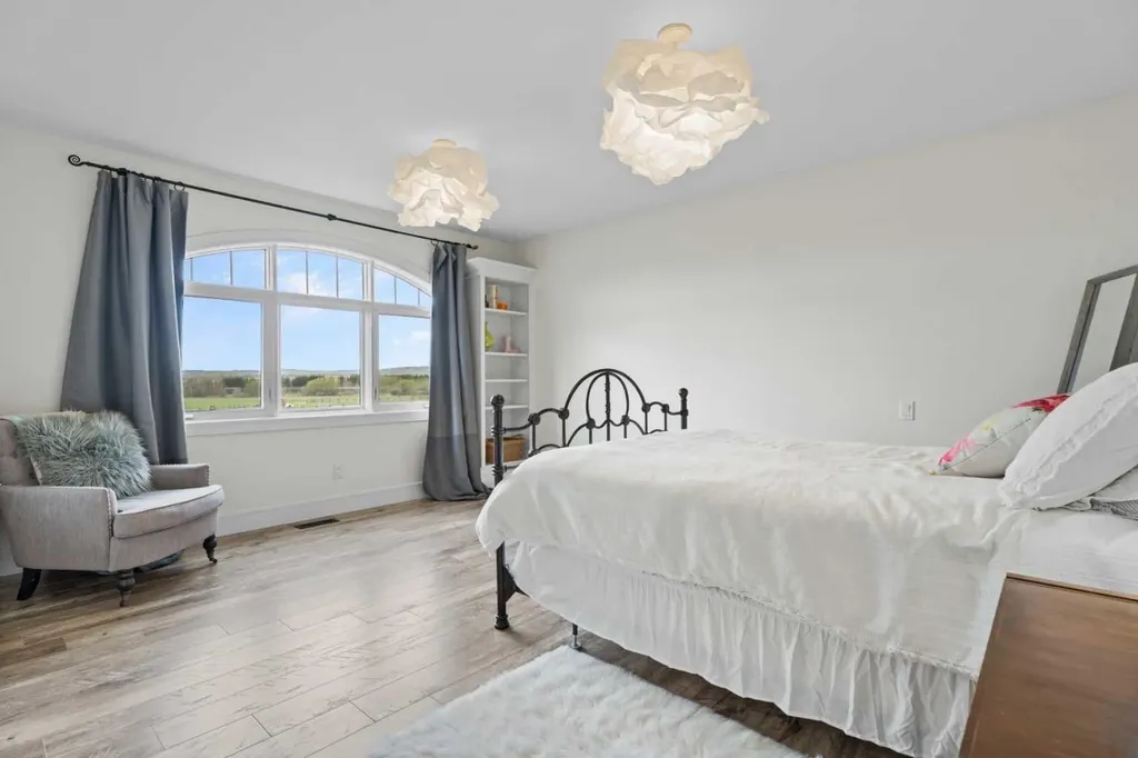 16019 298 Avenue W Rural Foothills County AB T1S 5P5