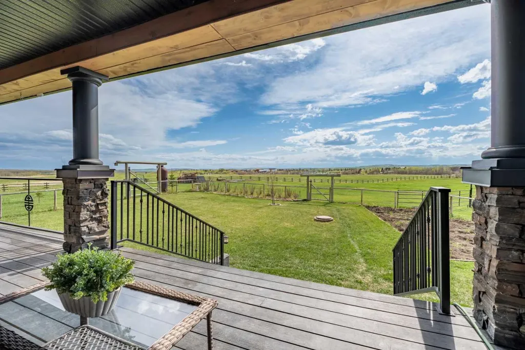 16019 298 Avenue W Rural Foothills County AB T1S 5P5