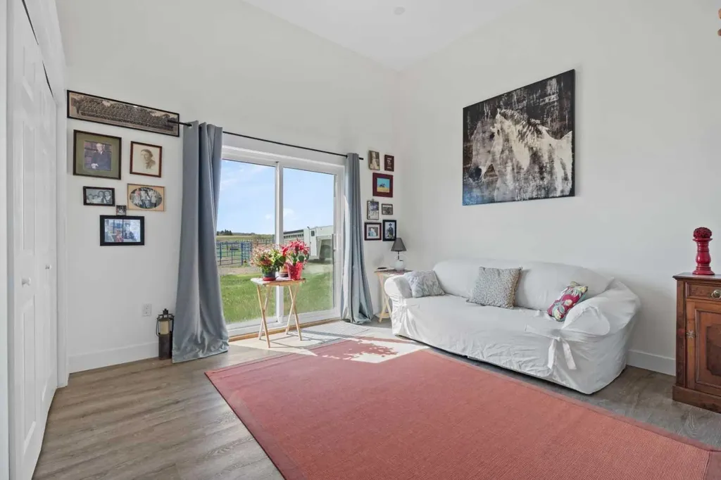 16019 298 Avenue W Rural Foothills County AB T1S 5P5