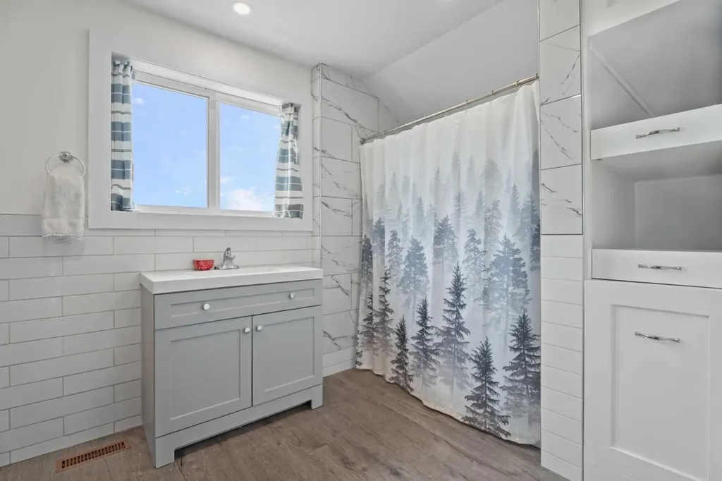 16019 298 Avenue W Rural Foothills County AB T1S 5P5