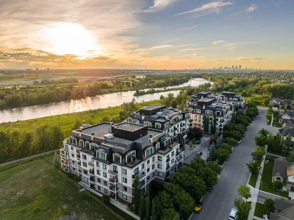 221 Quarry Way SE Calgary AB T2C 5M7