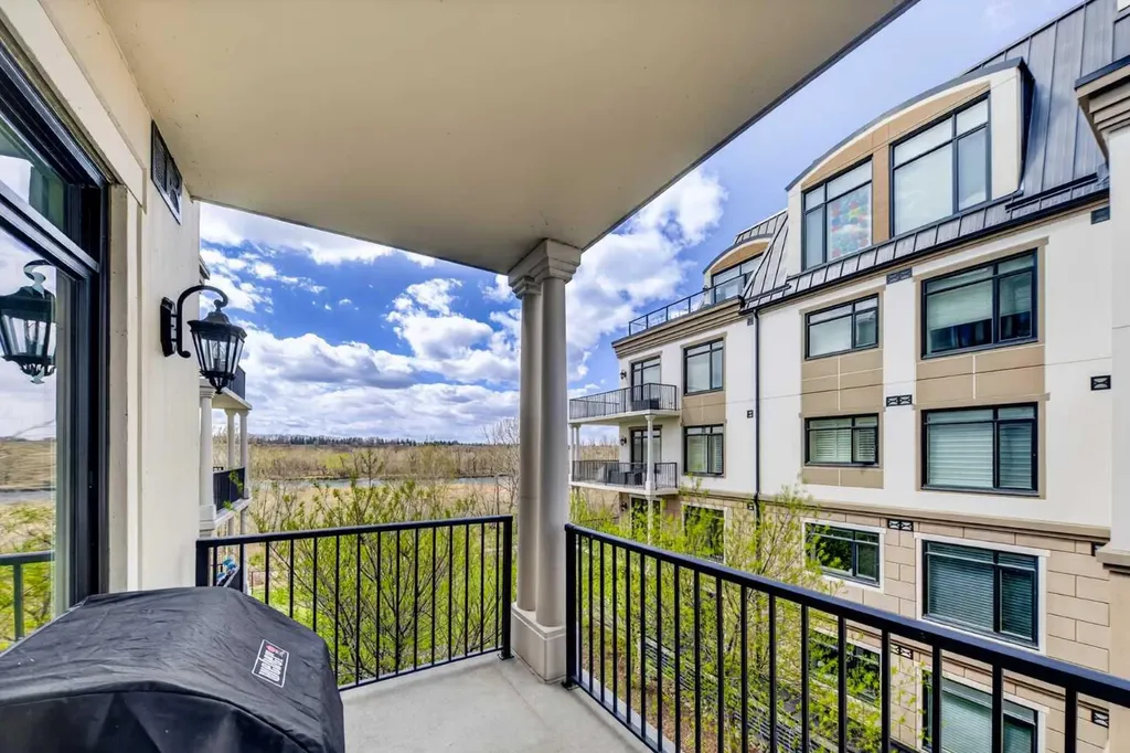 221 Quarry Way SE Calgary AB T2C 5M7