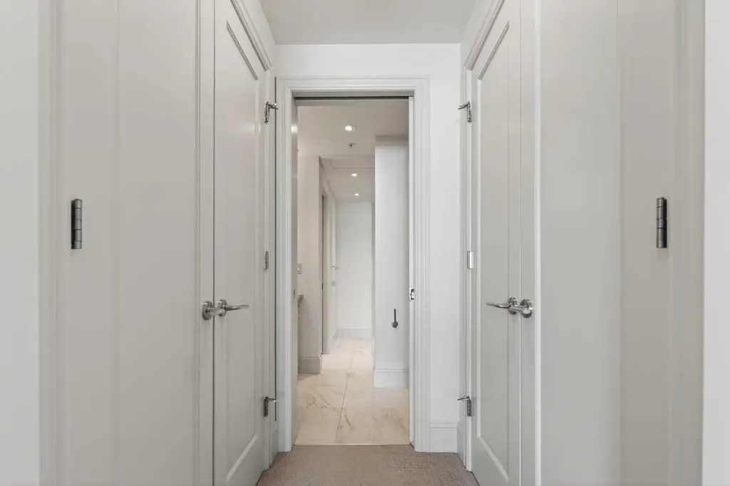 221 Quarry Way SE Calgary AB T2C 5M7
