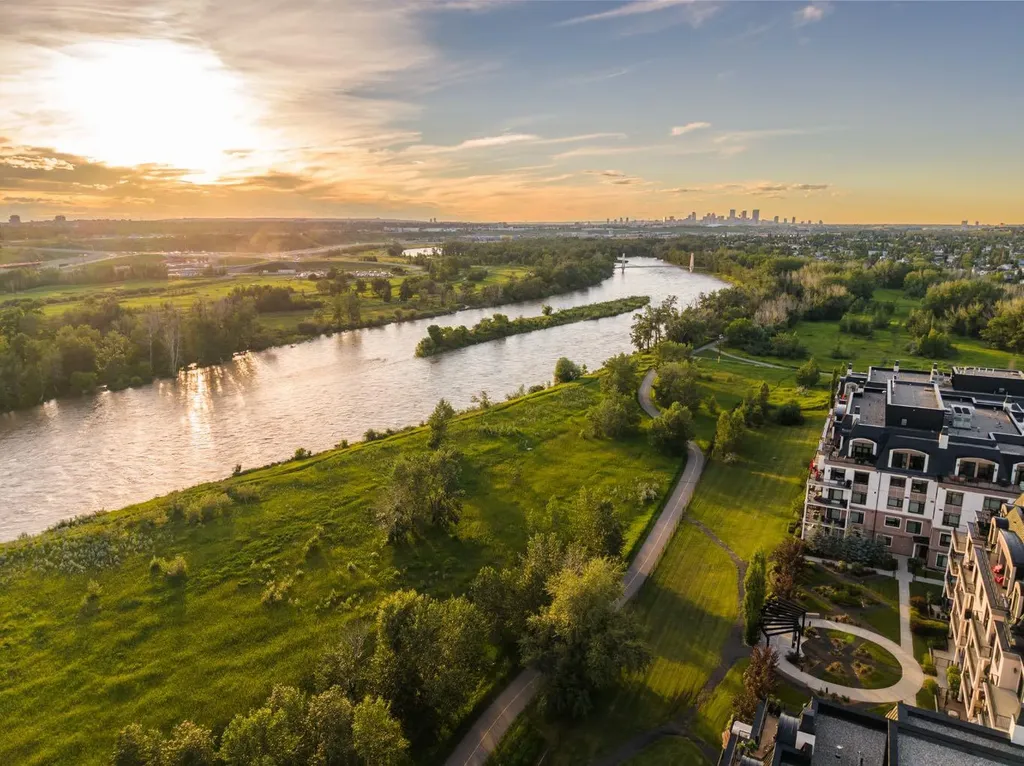 221 Quarry Way SE Calgary AB T2C 5M7