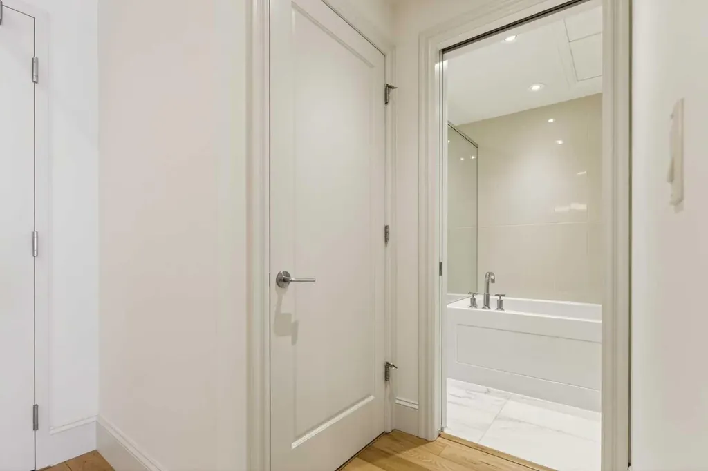 221 Quarry Way SE Calgary AB T2C 5M7