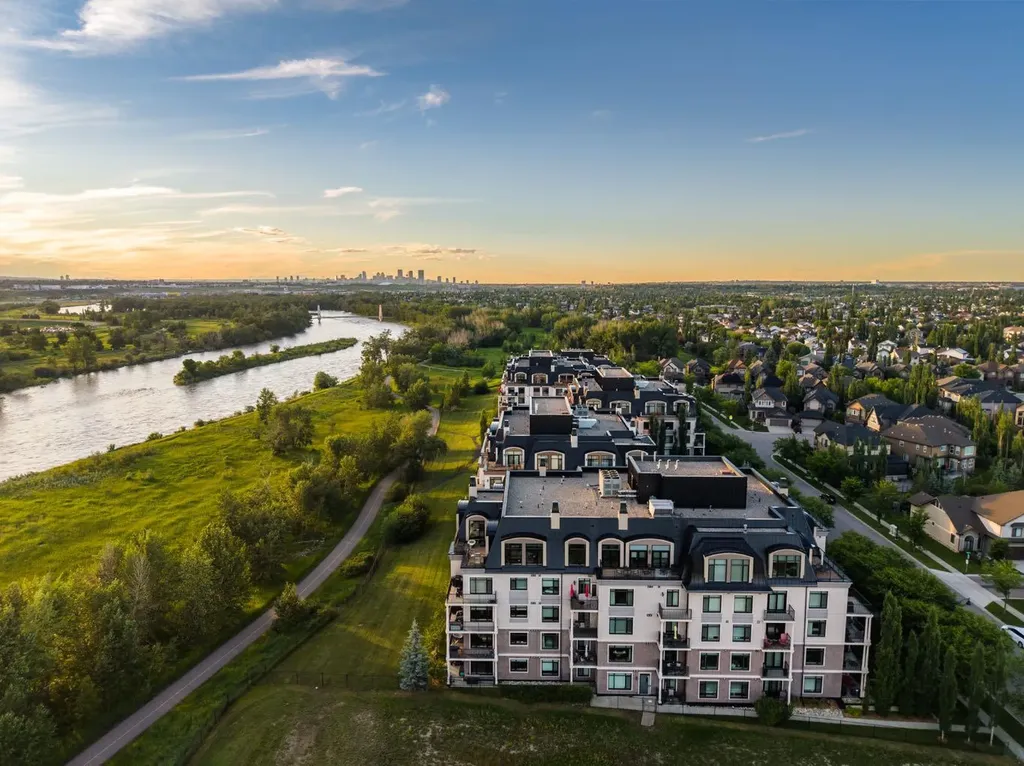 221 Quarry Way SE Calgary AB T2C 5M7