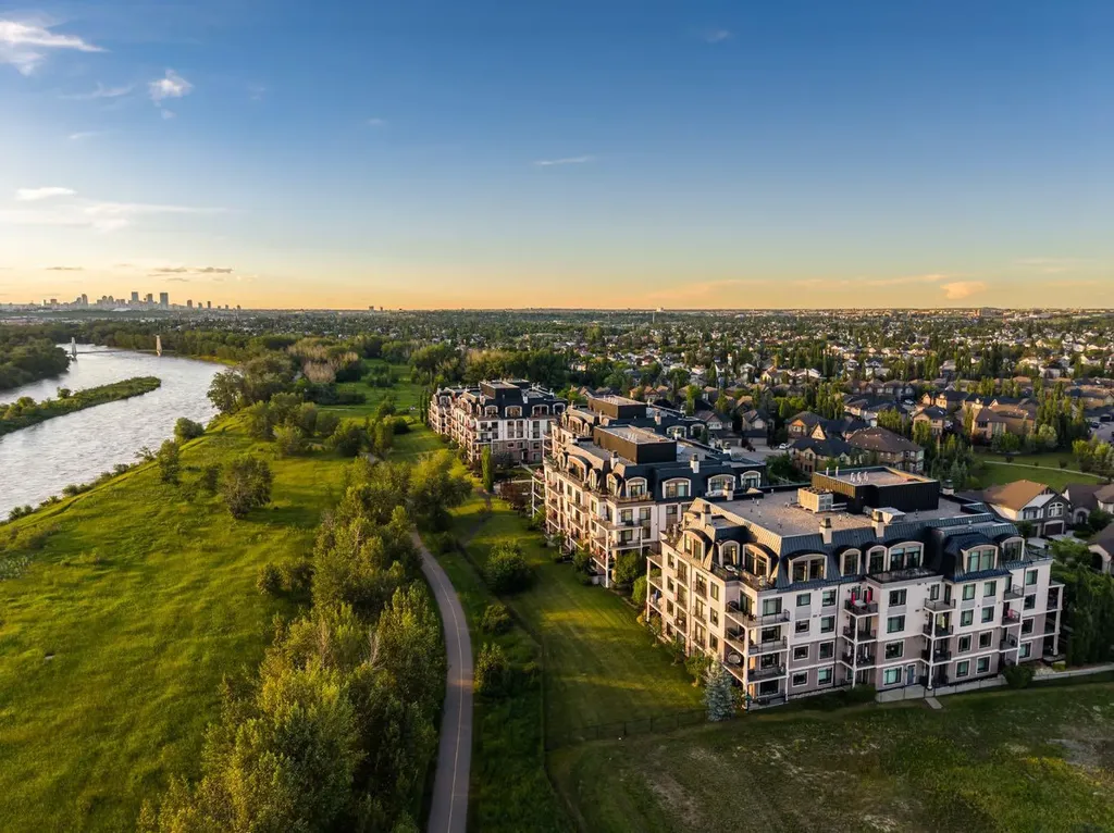 221 Quarry Way SE Calgary AB T2C 5M7