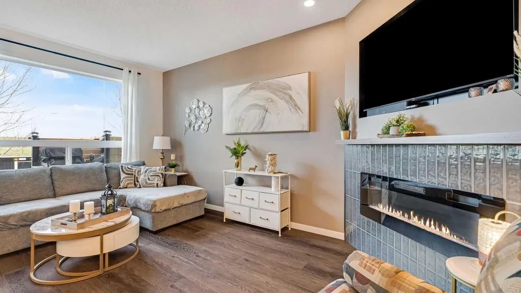 36 New Brighton Landing SE Calgary AB T2Z0S5