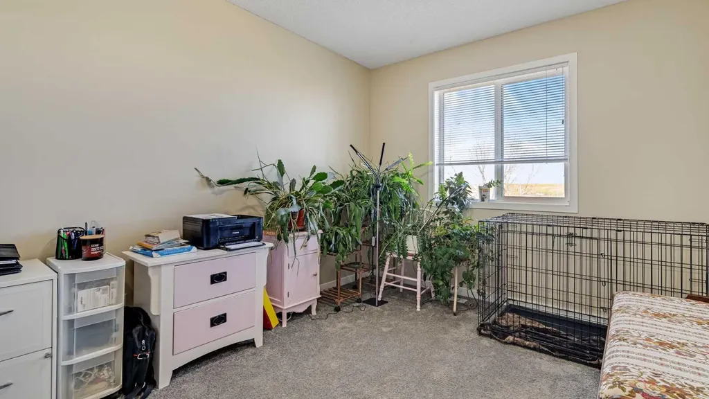 36 New Brighton Landing SE Calgary AB T2Z0S5