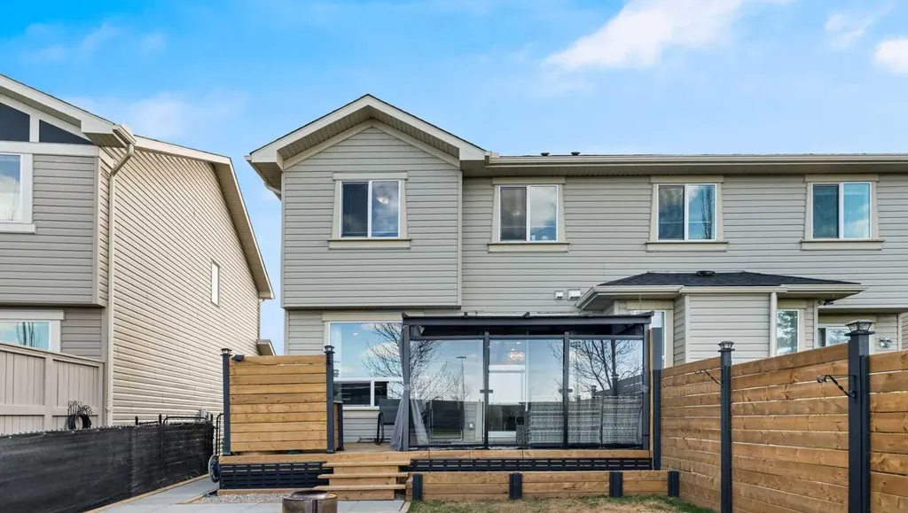 36 New Brighton Landing SE Calgary AB T2Z0S5