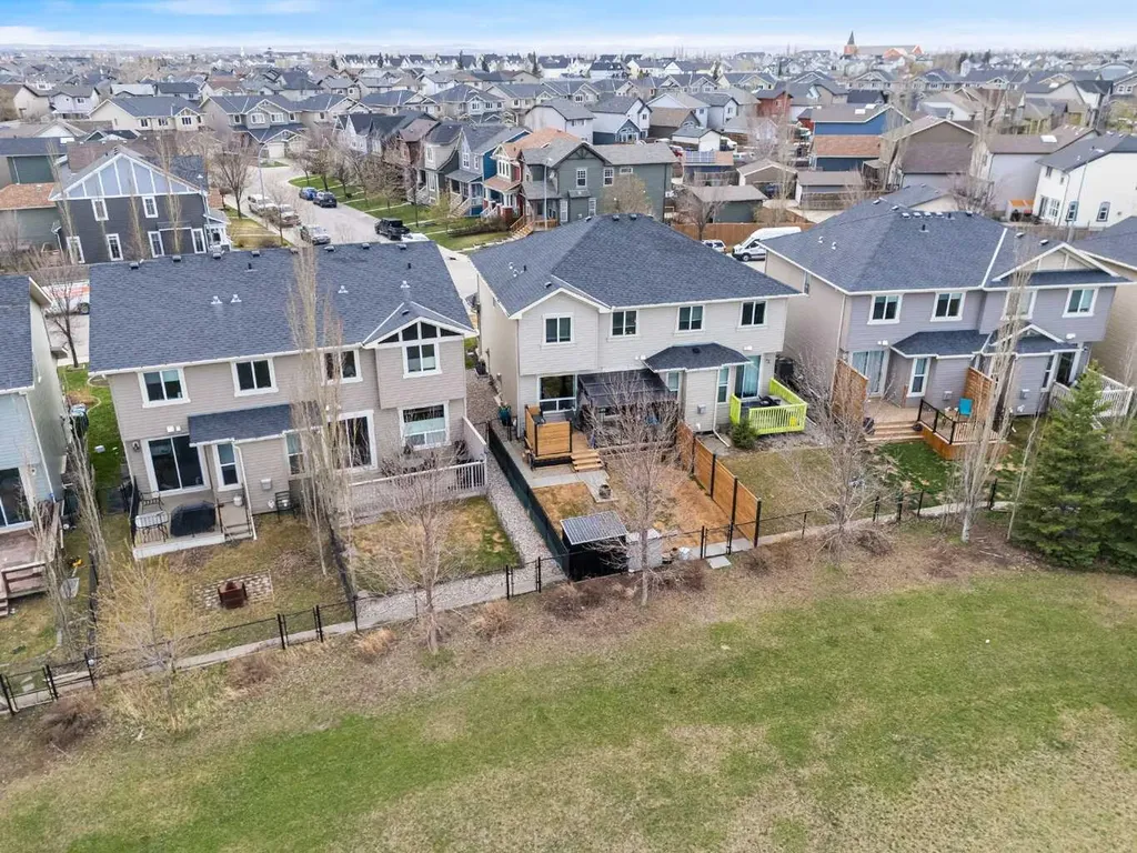 36 New Brighton Landing SE Calgary AB T2Z0S5