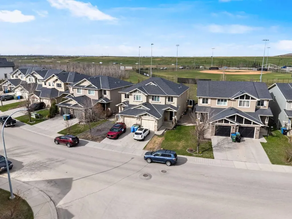 36 New Brighton Landing SE Calgary AB T2Z0S5