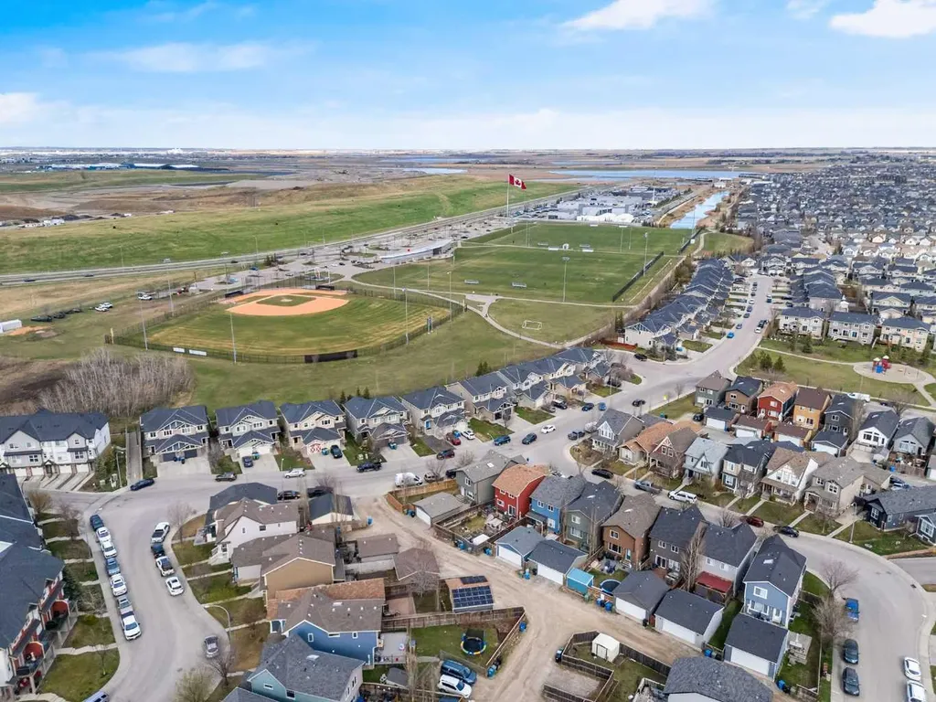 36 New Brighton Landing SE Calgary AB T2Z0S5