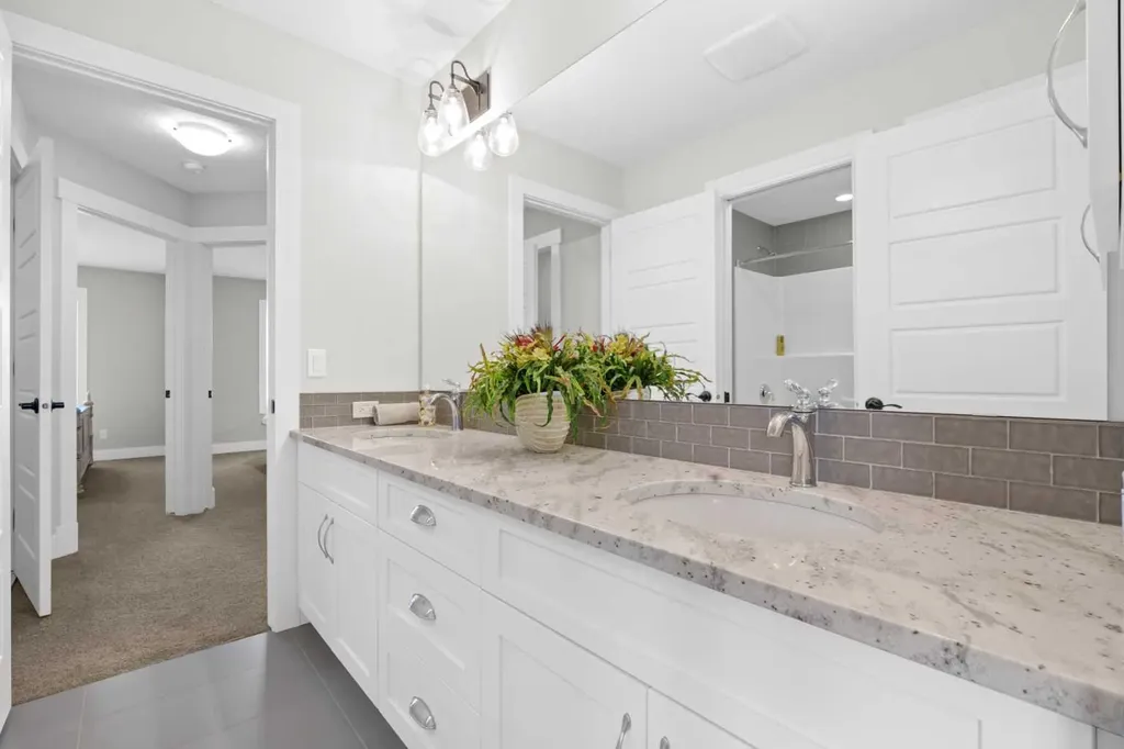 237 Kinniburgh Way Chestermere AB T1X 0R9