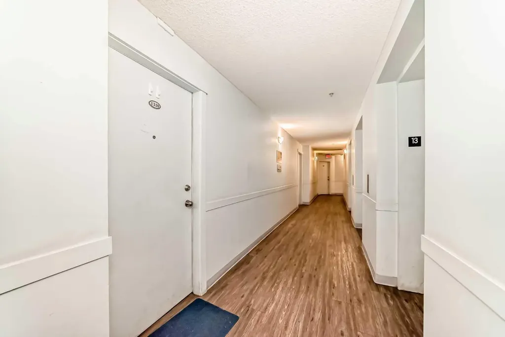 325 3 Street SE Calgary AB T2G 0T9