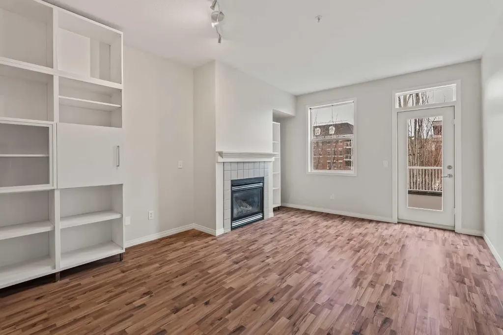 3651 Marda Link SW Calgary AB T3T 6J7