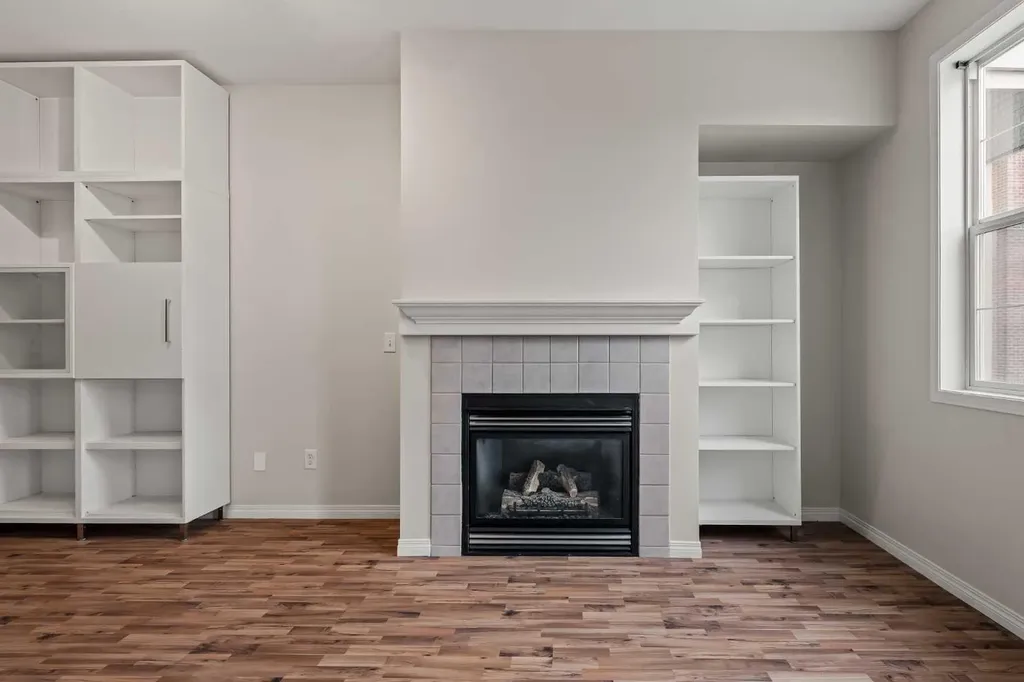3651 Marda Link SW Calgary AB T3T 6J7