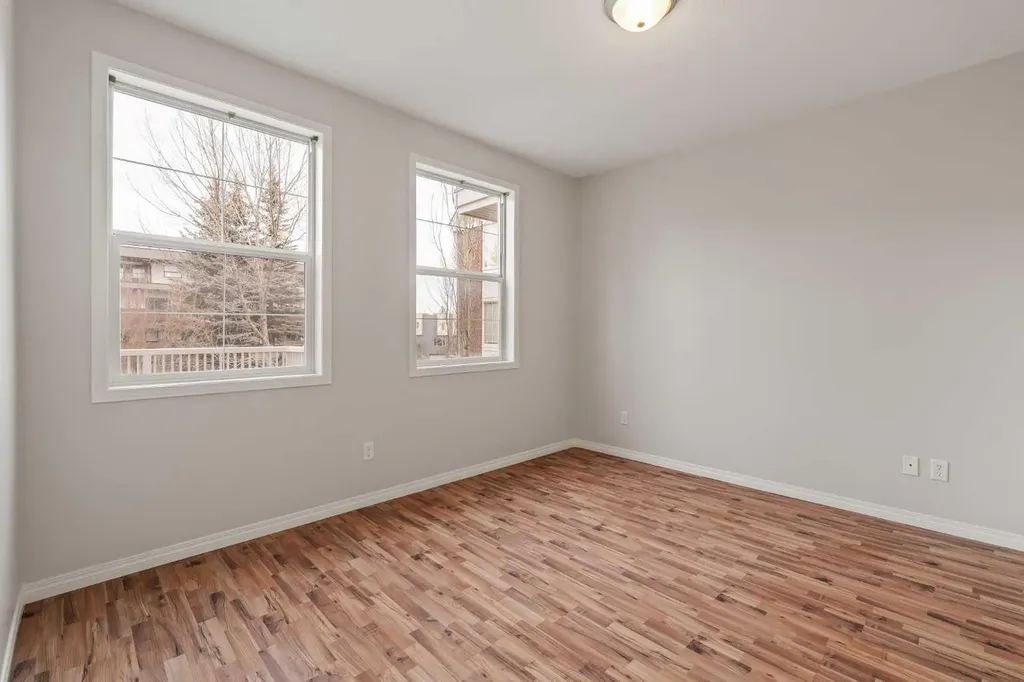 3651 Marda Link SW Calgary AB T3T 6J7