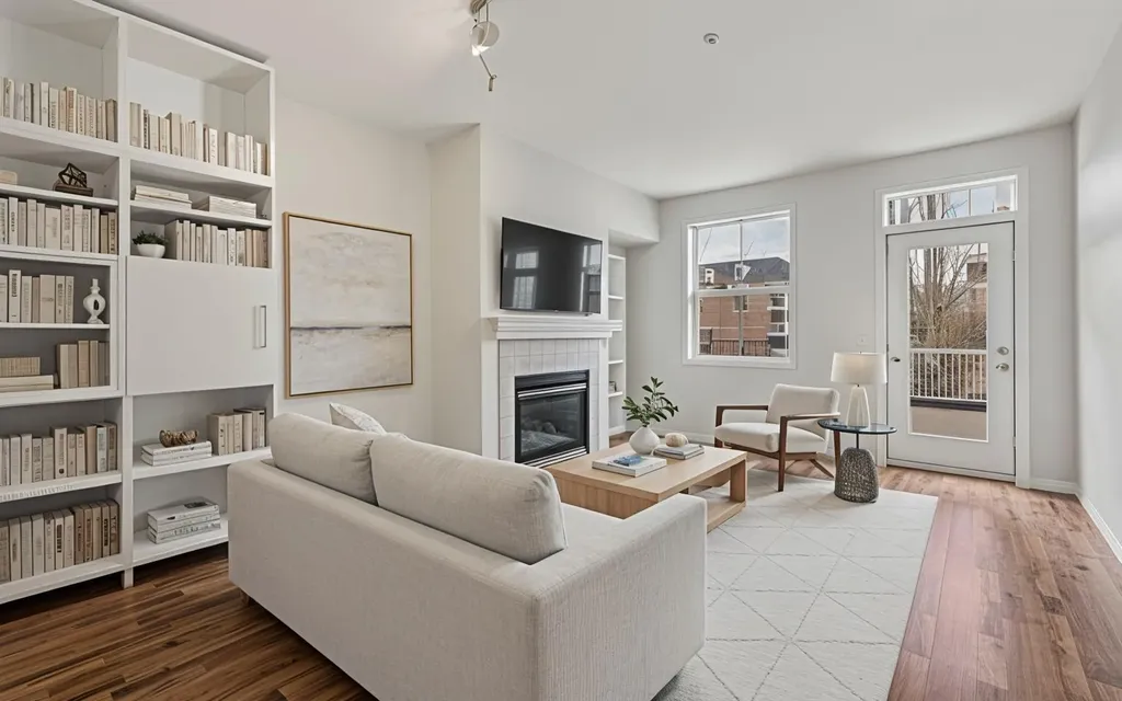 3651 Marda Link SW Calgary AB T3T 6J7