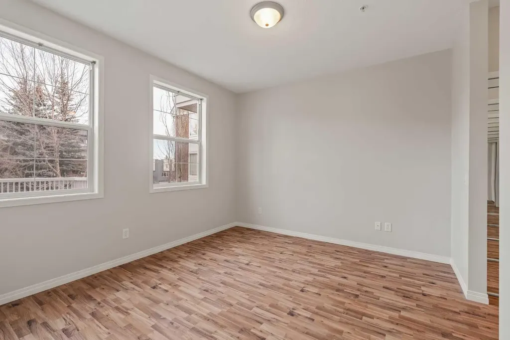 3651 Marda Link SW Calgary AB T3T 6J7