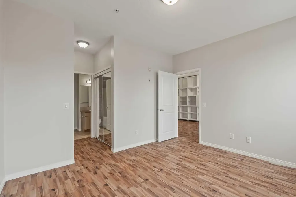 3651 Marda Link SW Calgary AB T3T 6J7