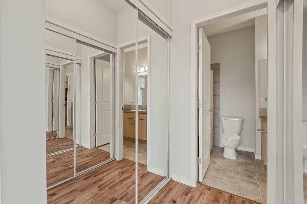 3651 Marda Link SW Calgary AB T3T 6J7